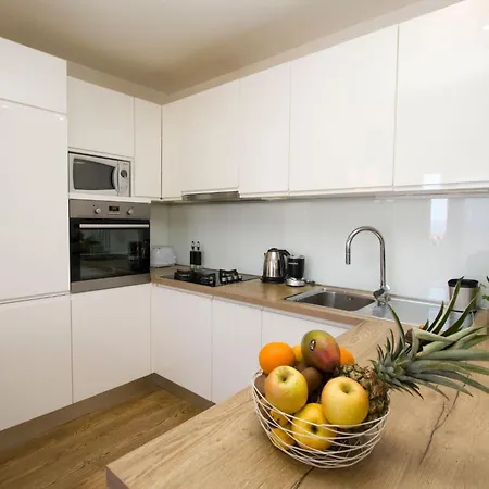 Wunderschoene In Strandnaehe By Interhome * 마카르스카