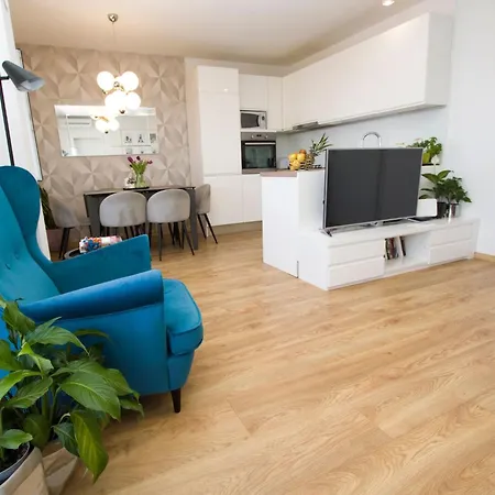 Wunderschoene In Strandnaehe By Interhome 아파트 마카르스카